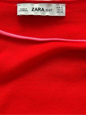 Zara Knit Red Tunic Top w. Pink Edges
-Oversized Size Small-